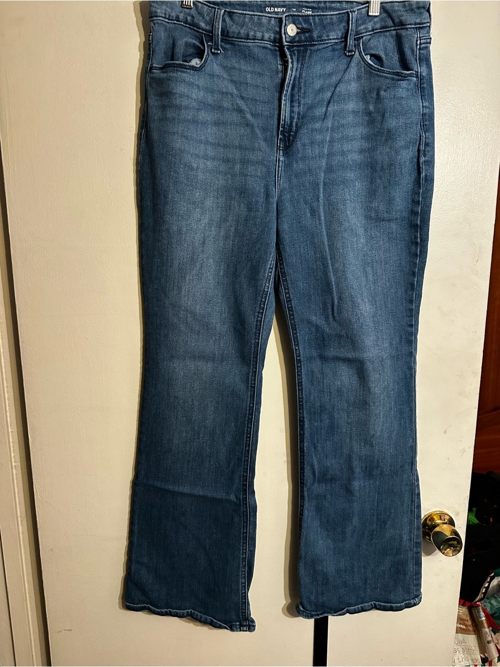 Old Navy Mid-Rise Wide Leg Jeans in Medium Blue Wash